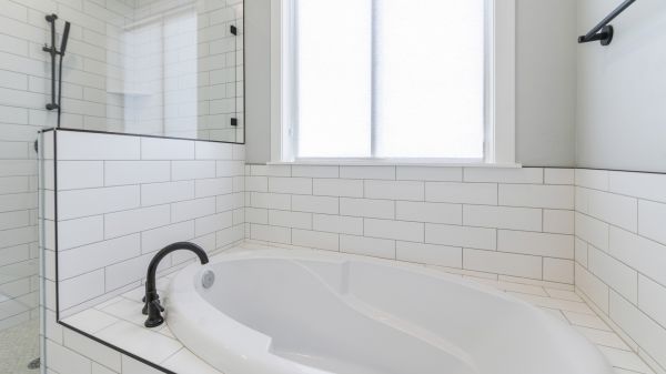 Bathtub Tile Repair